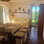 Ca Gialla Apartment